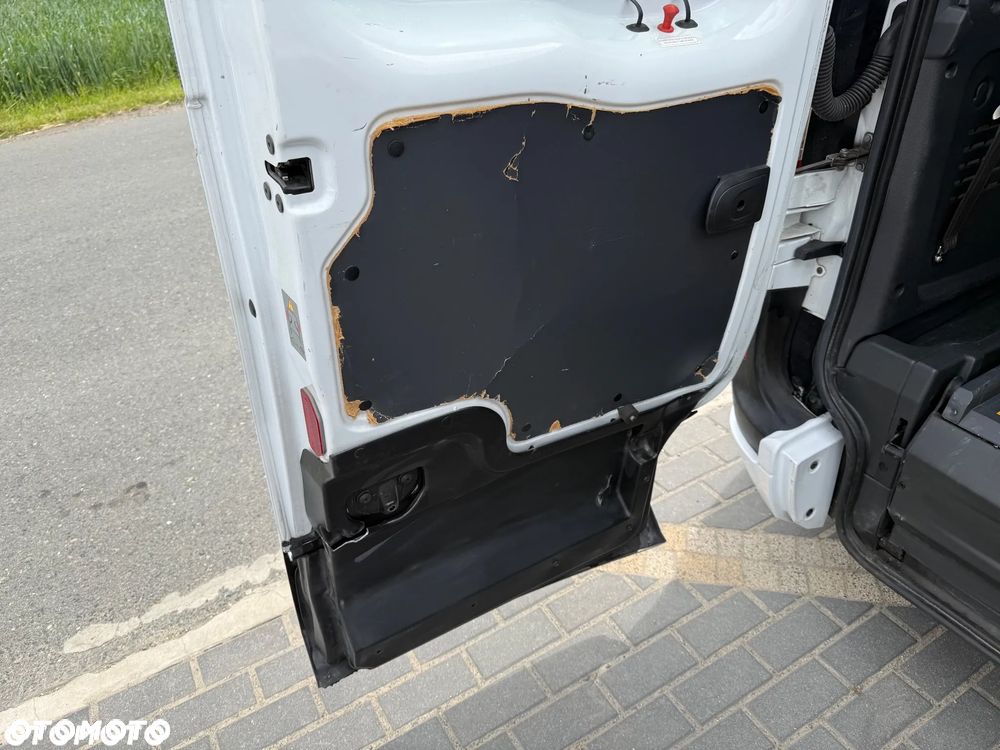 Renault Kangoo ENERGY dCi 110 FAP Start & Stop Luxe - 35