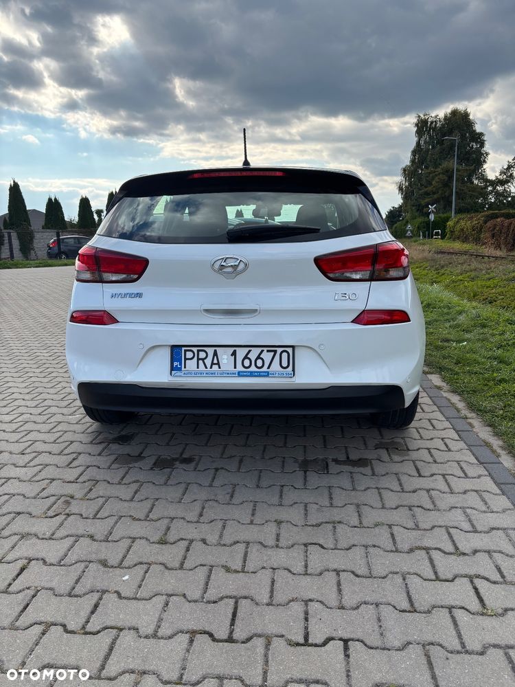 Hyundai i30 1.4 Comfort - 6
