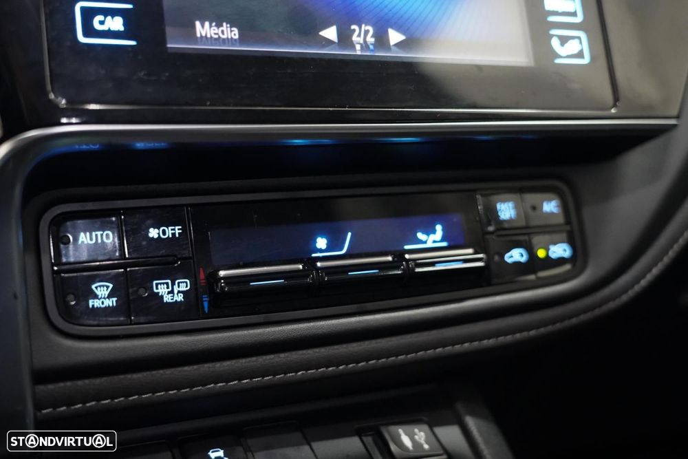 Toyota Auris 1.8 HSD Comfort+J17 - 12