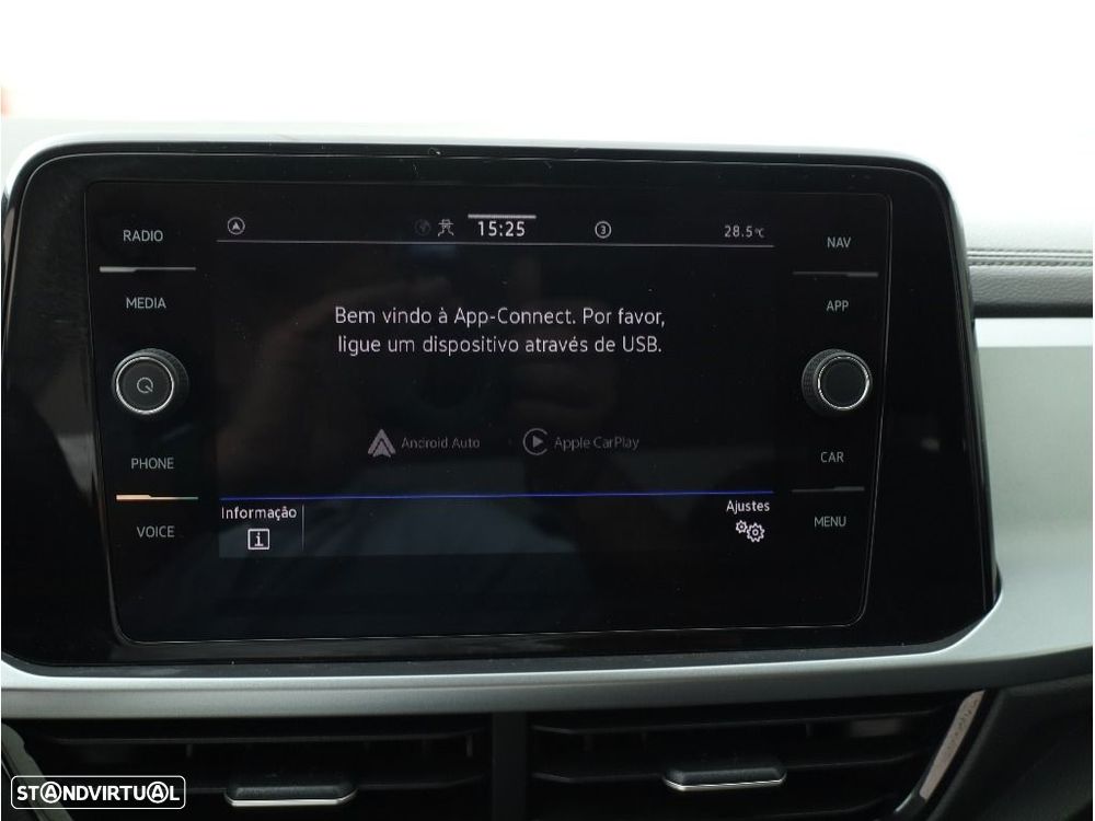 VW T-Roc 1.0 TSI Urban - 23