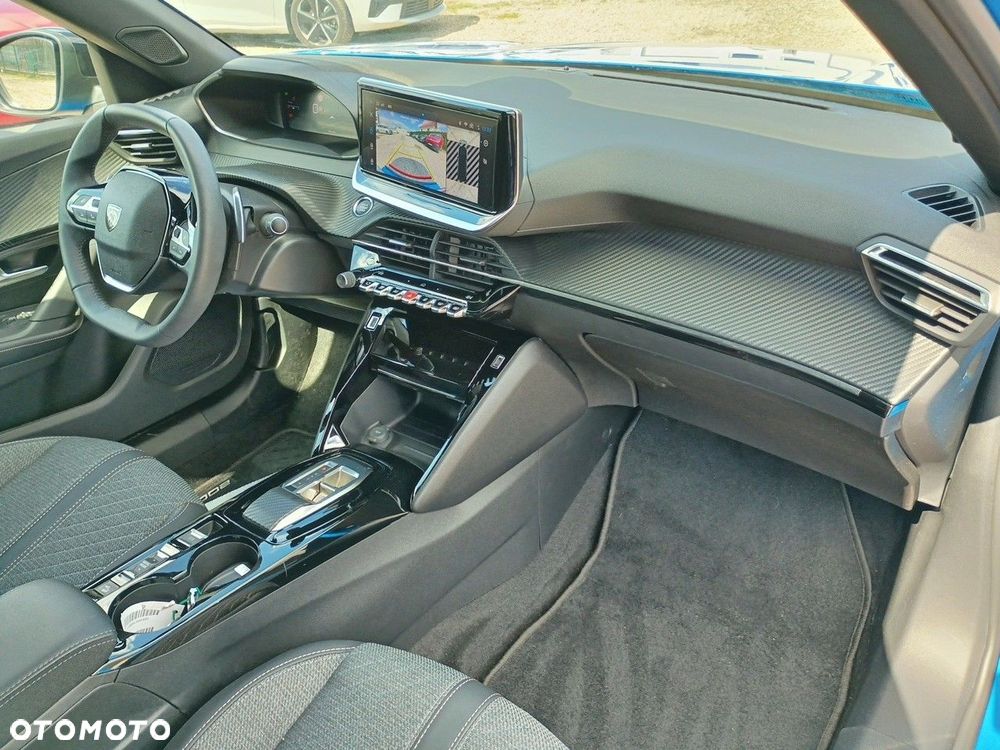 Peugeot 2008 1.2 PureTech Allure S&S EAT8 - 11