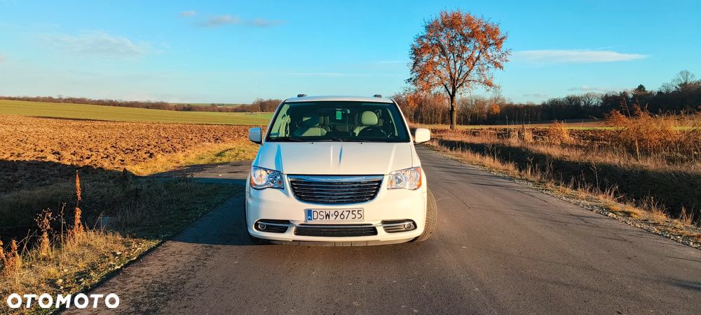 Chrysler Town & Country 3.6 Touring - 4