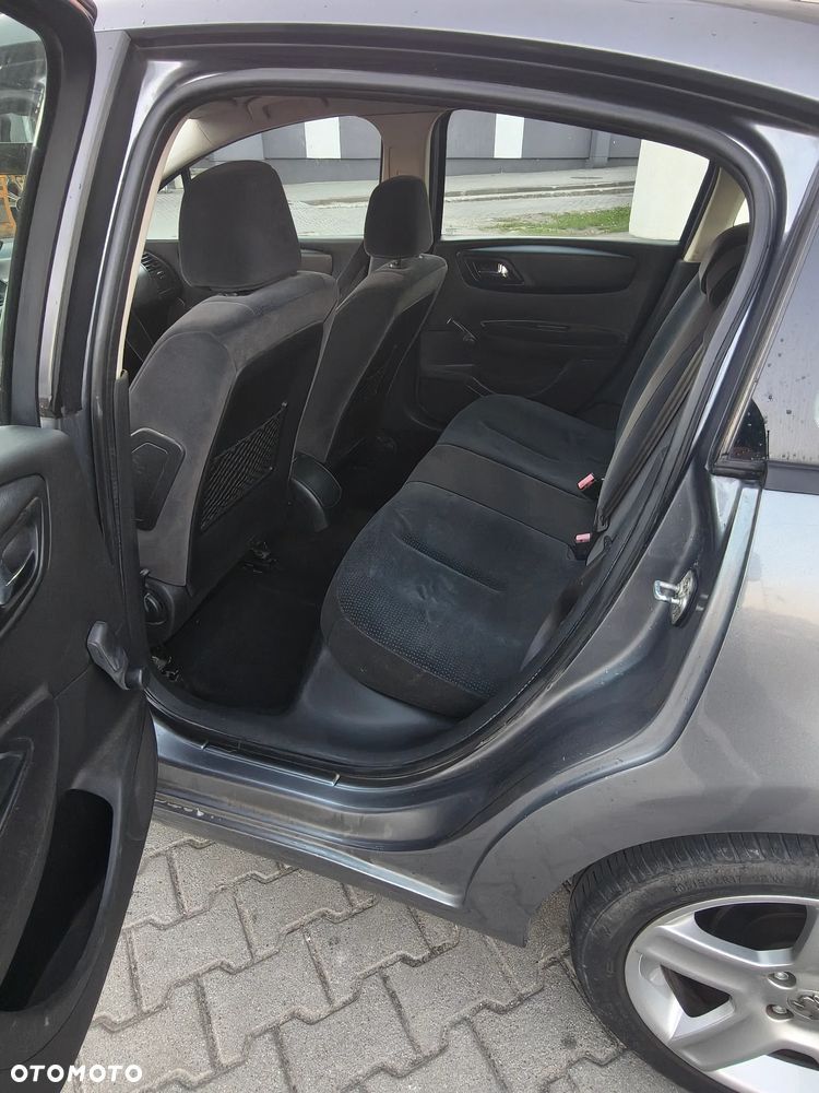 Citroën C4 HDi 90 FAP Style - 11