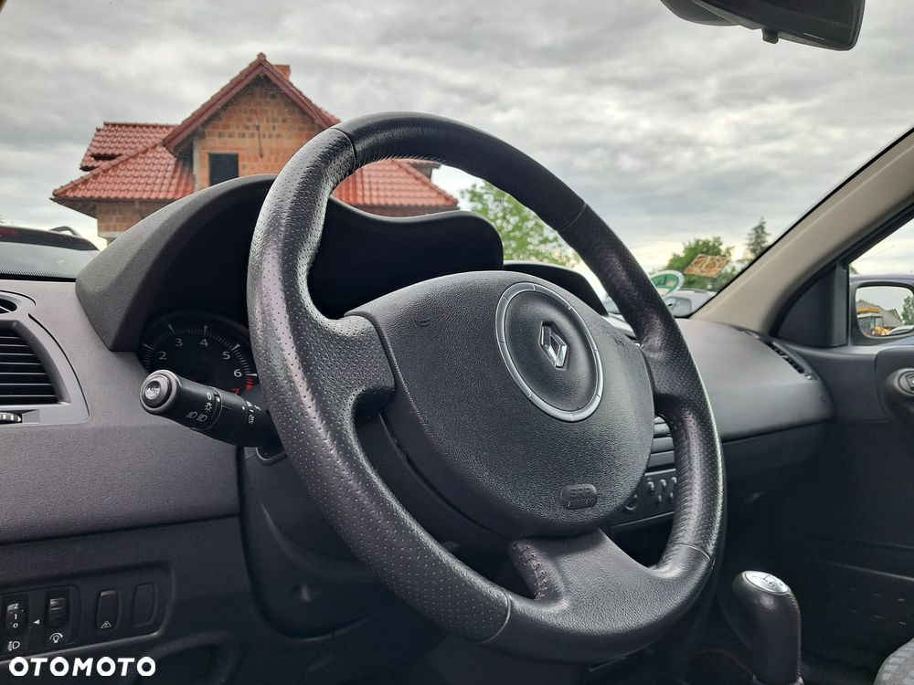 Renault Megane 1.6 Authentique - 10