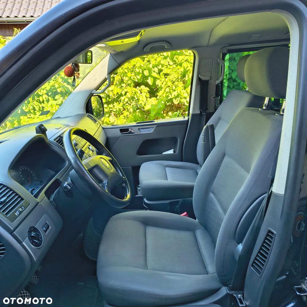 Volkswagen Multivan - 4