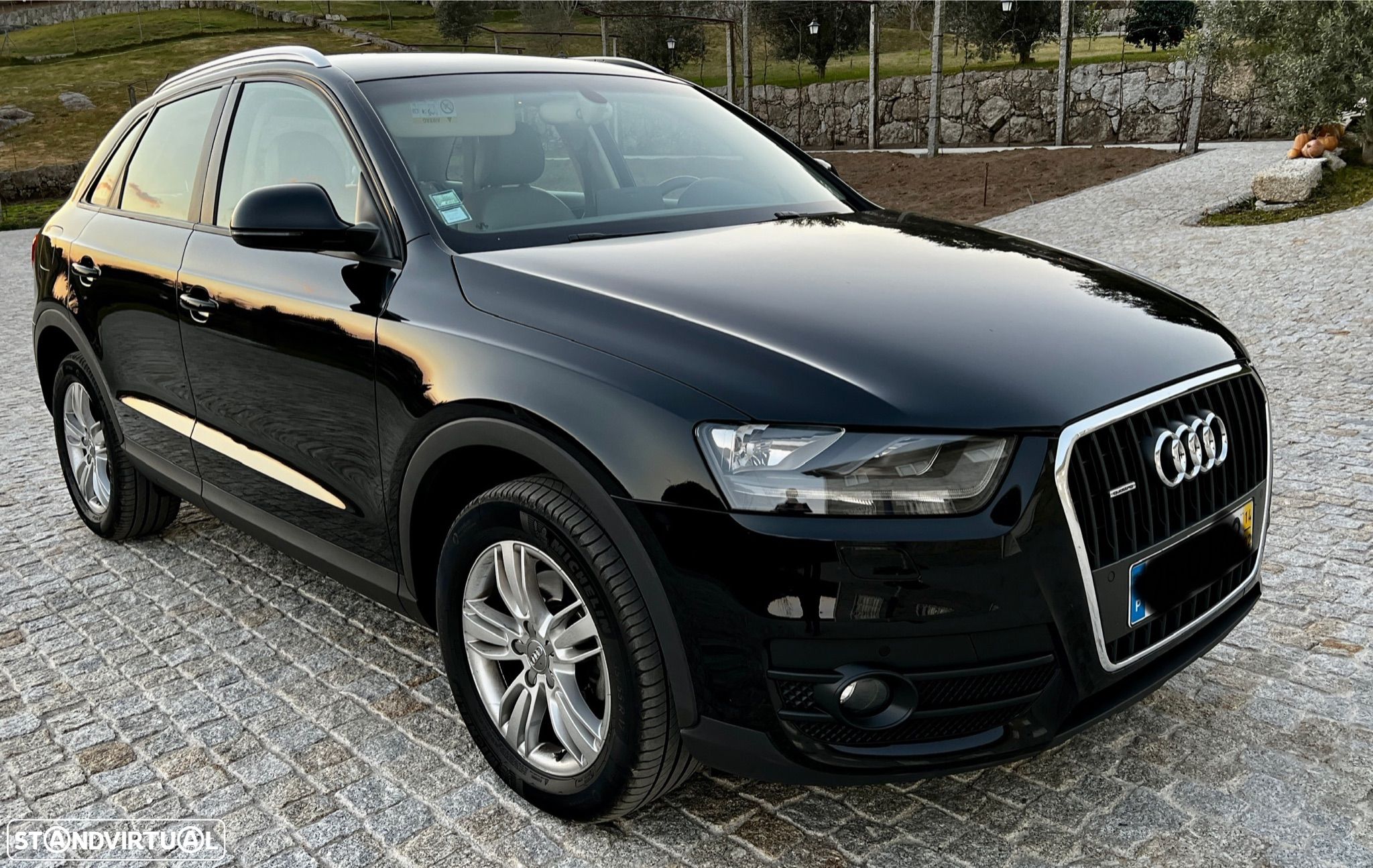 Audi Q3 2.0 TDI quattro Attraction S-tronic - 1