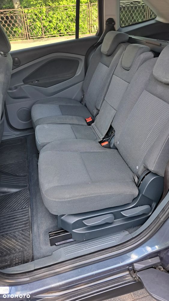 Ford Grand C-MAX - 4