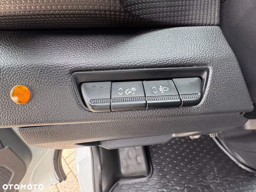 Renault Trafic - 19