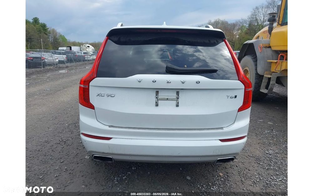 Volvo XC 90 - 6