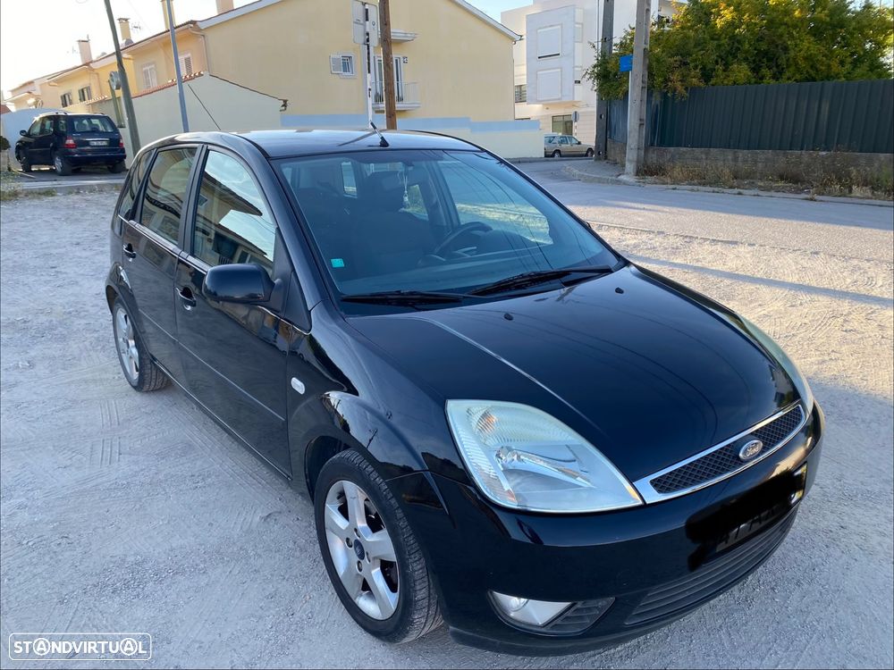 Ford Fiesta - 2