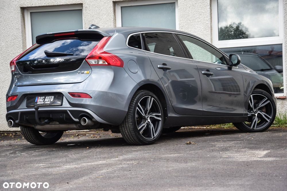 Volvo V40 - 16