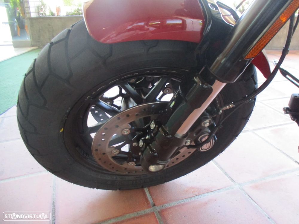 Harley-Davidson Softail 114 FAT BOB - 17