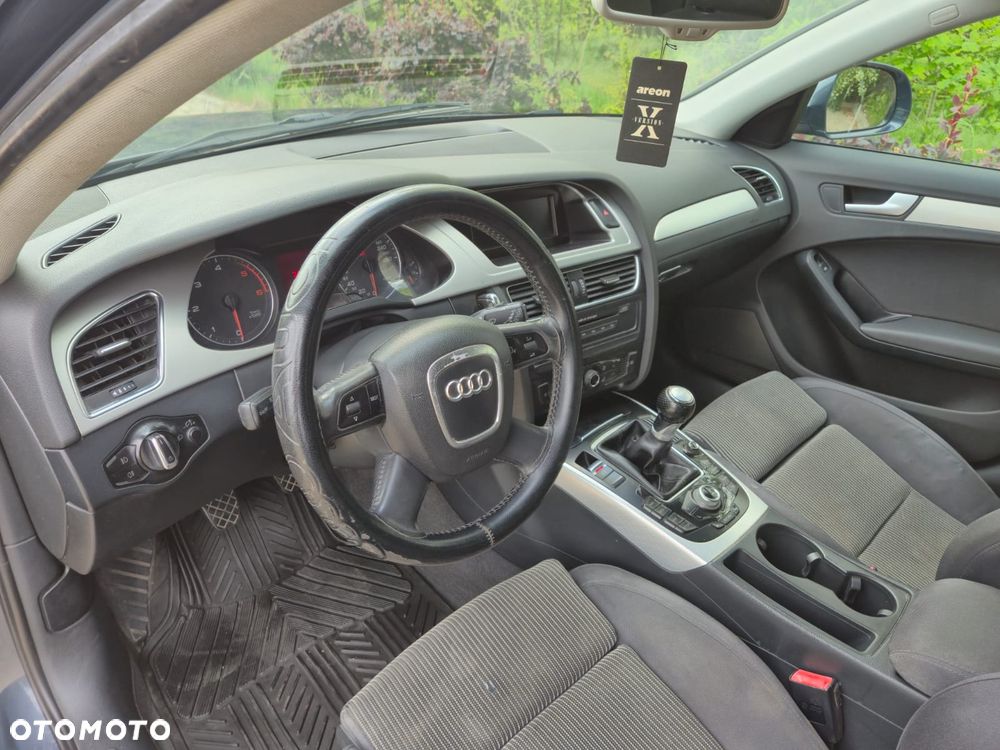 Audi A4 Avant 2.0 TDI DPF Ambiente - 10