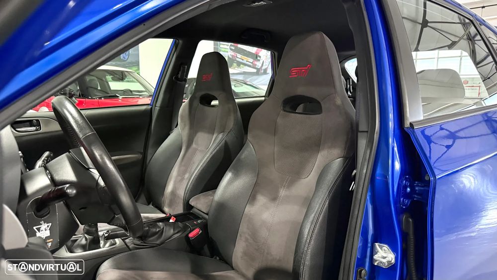 Subaru Impreza 2.5 WRX STi - 19