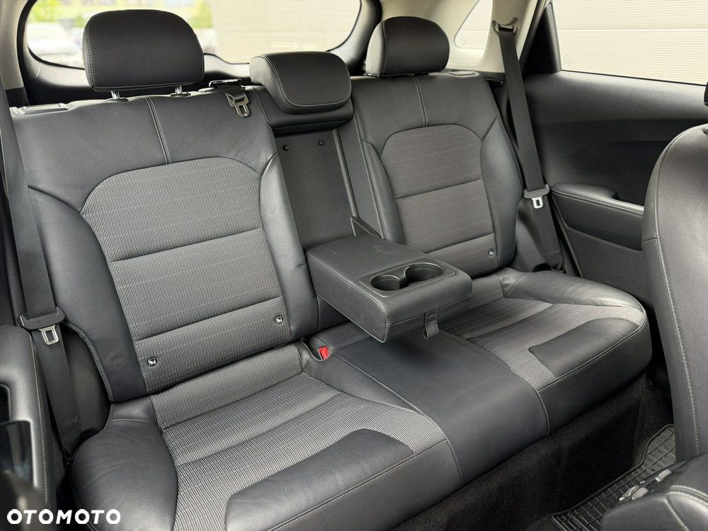Kia Niro 1.6 GDI Hybrid L - 16