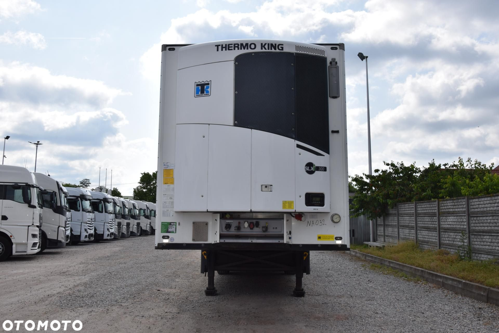 Schmitz Cargobull SKO FP 60 ThermoKing SLXi 300 - 2