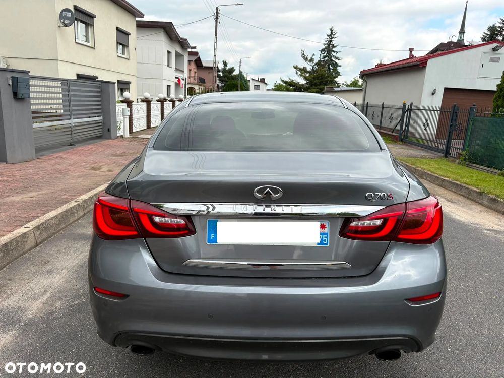 Infiniti Q70 2.2d Premium Executive - 25