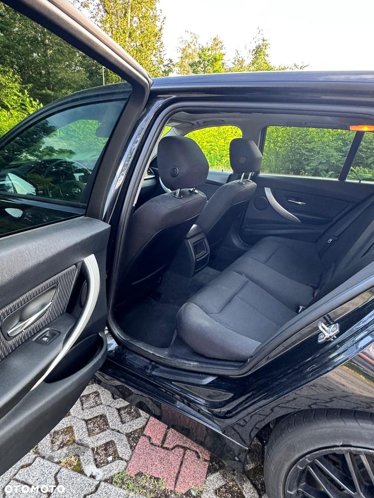 BMW Seria 3 318d - 9