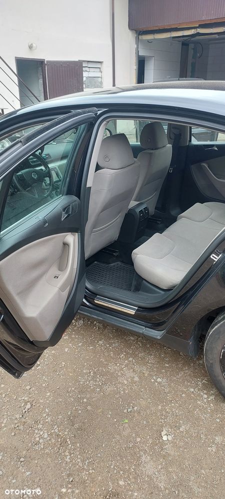 Volkswagen Passat 1.8 TSI Comfortline - 9