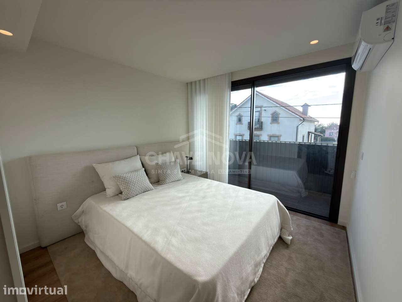 T2 Novo c/ Varanda e Lugar de Garagem 2 Viaturas em Arcozelo (Praias) - Grande imagem: 5/24