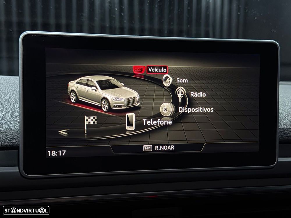 Audi A4 2.0 TDI S-line S tronic - 24