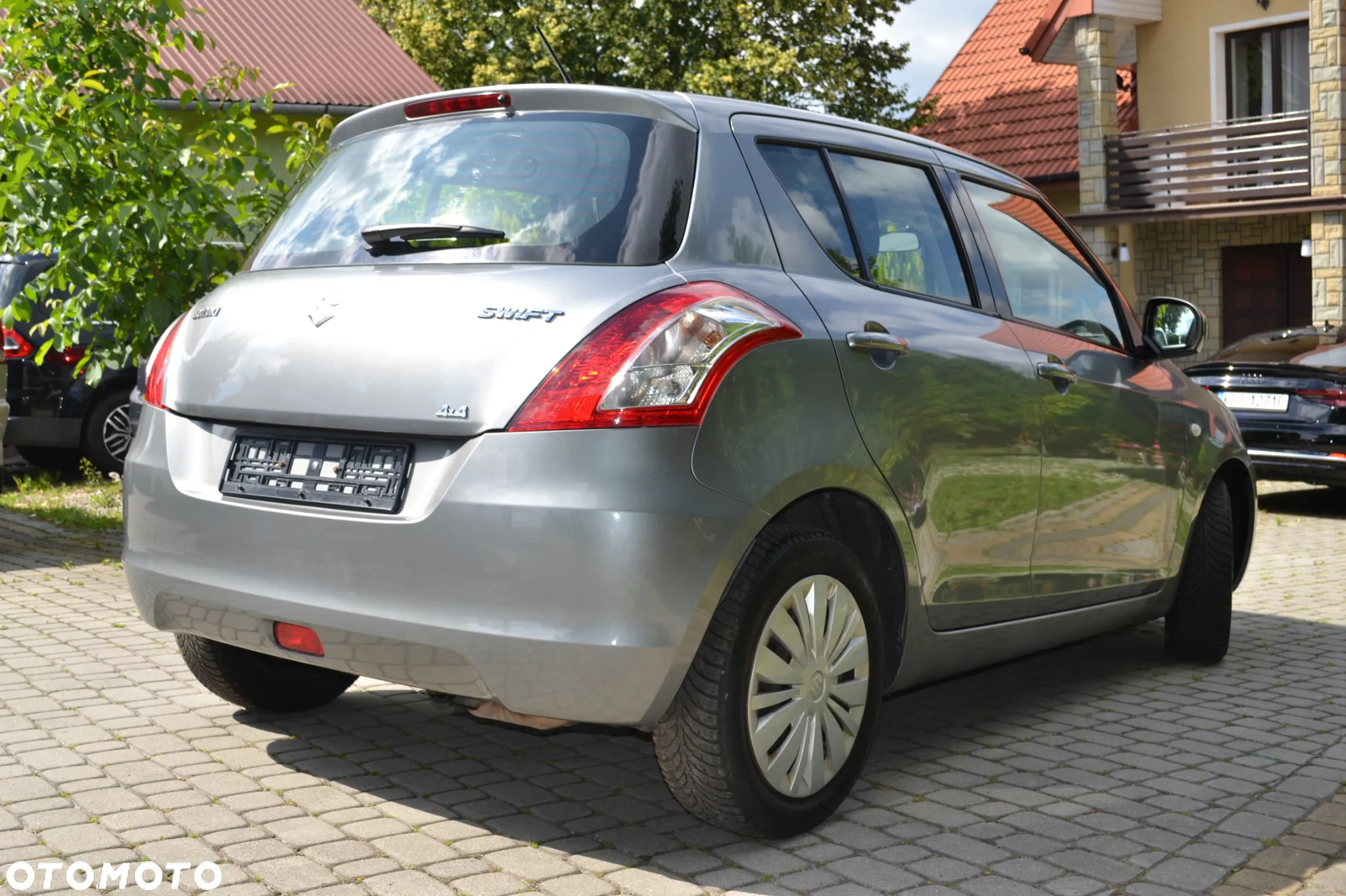 Suzuki Swift 1.2 Premium - 4