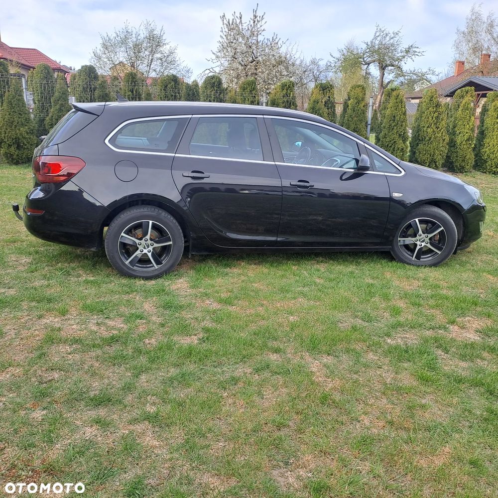 Opel Astra 1.4 T Sport S&S - 4