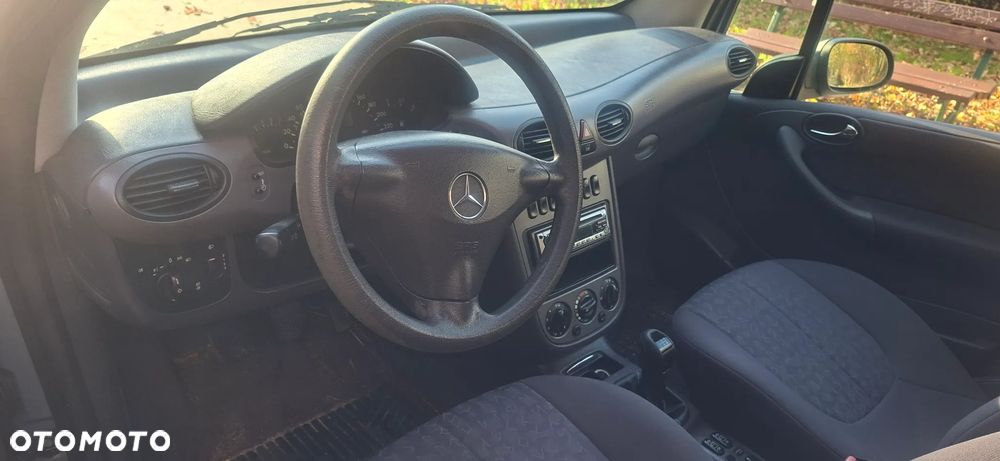Mercedes-Benz Klasa A 140 L Special Edition - 3