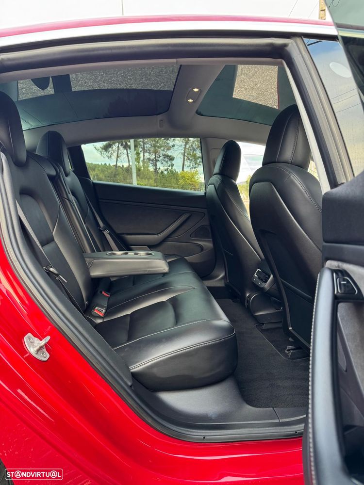 Tesla Model 3 Long-Range Dual Motor AWD - 16