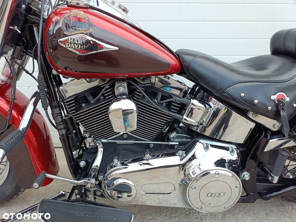 Harley-Davidson Softail Heritage Classic - 29