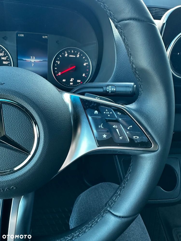 Mercedes-Benz Sprinter - 16