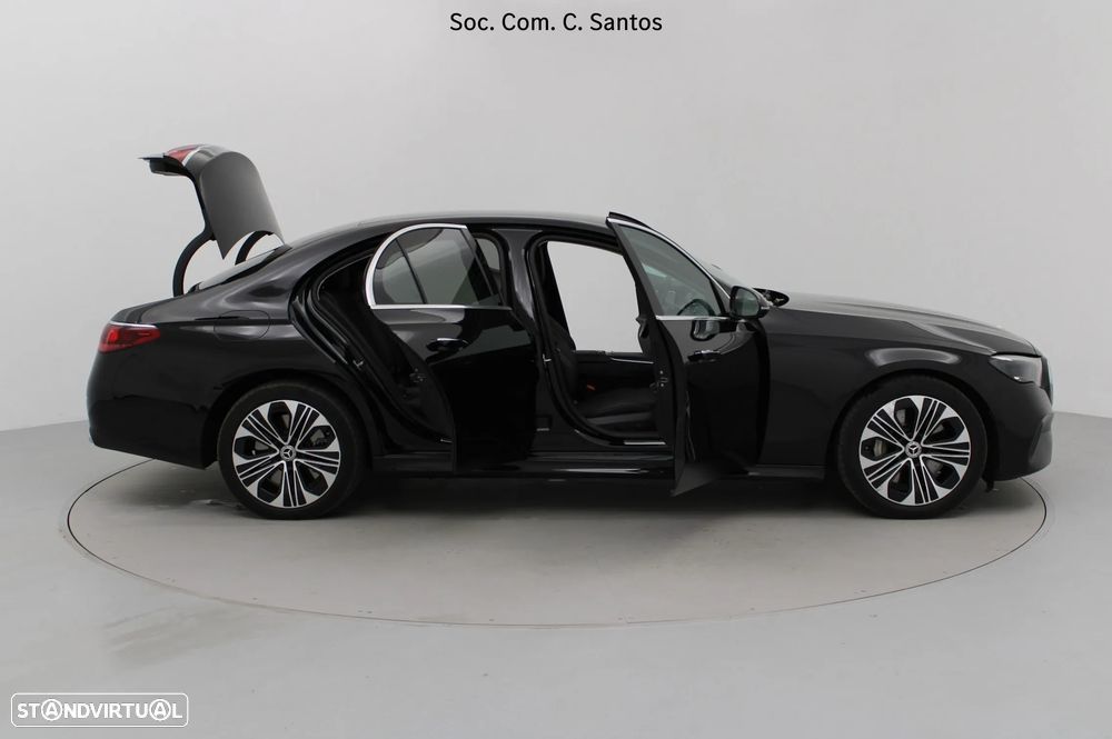 Mercedes-Benz E 300 e Avantgarde - 12