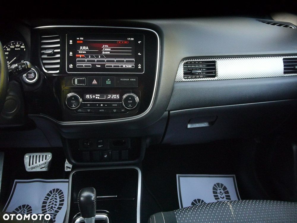 Mitsubishi Outlander 2.2 DI-D 4WD Automatik Diamant Edition+ - 20