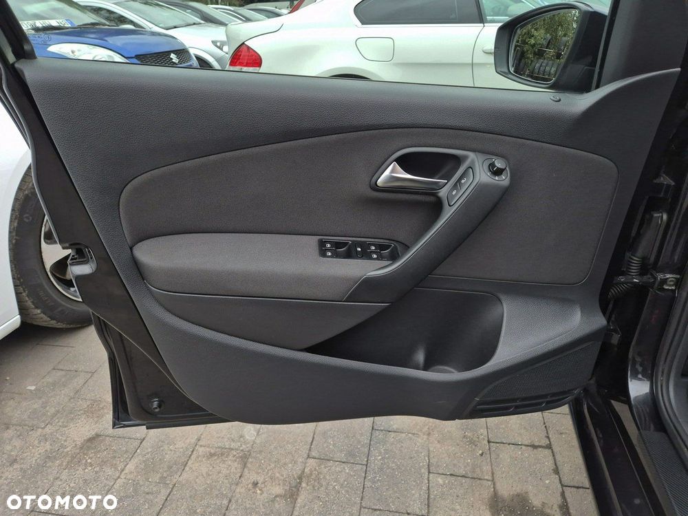 Volkswagen Polo 1.4 Comfortline - 13