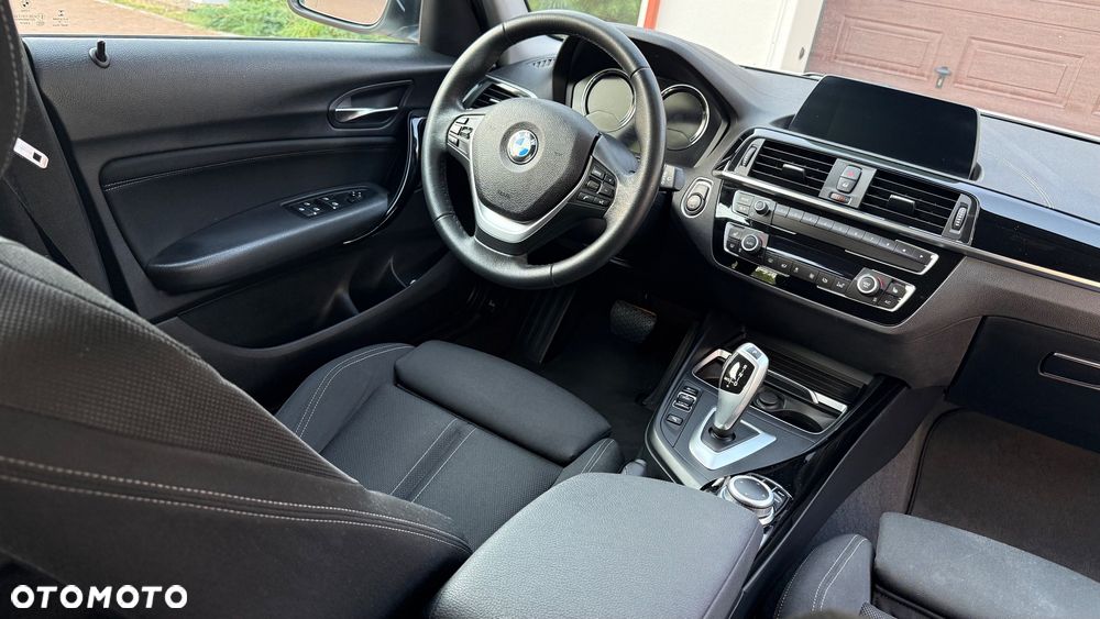 BMW Seria 1 118i Sport Line - 29