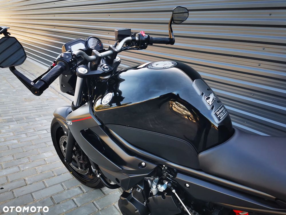 Yamaha XJ - 22