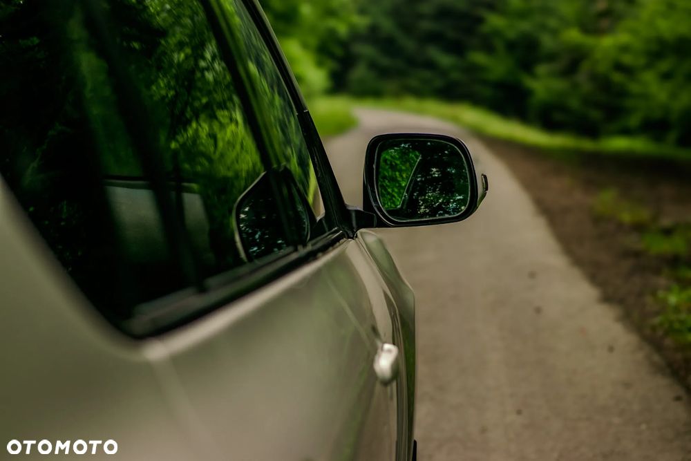 Toyota RAV4 - 9