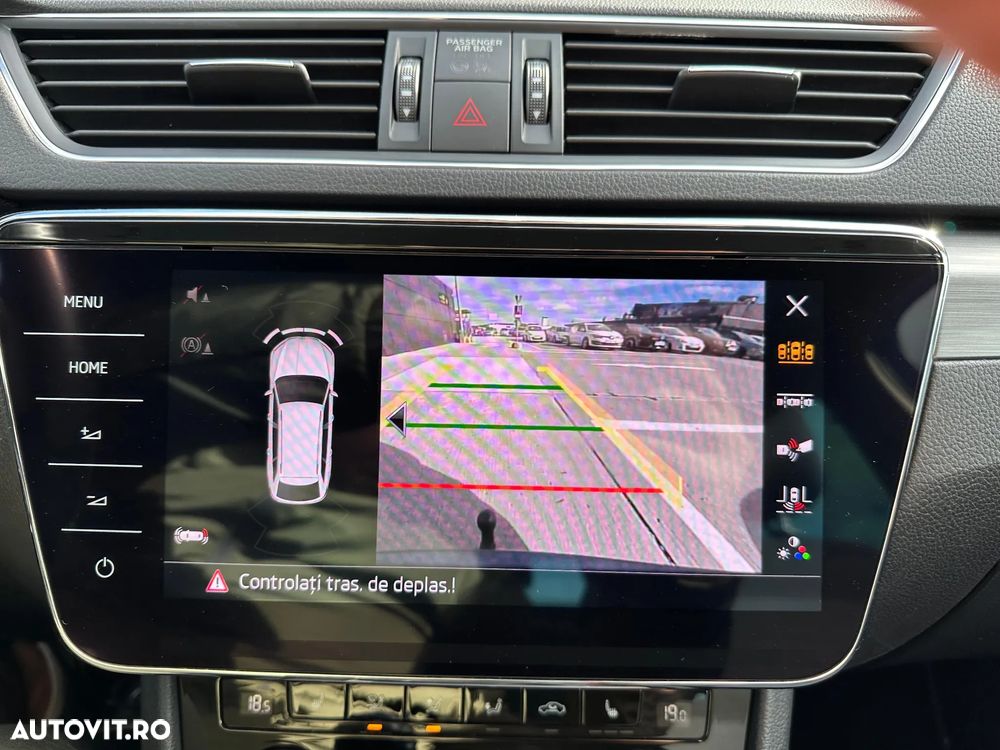 Skoda Superb 2.0 TDI Premium Edition - 17