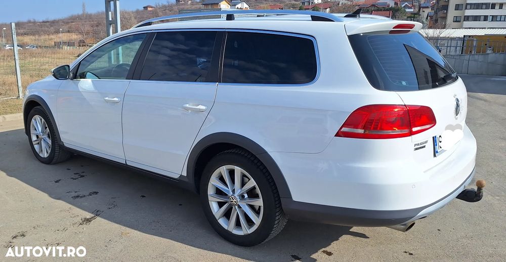 Volkswagen Passat 2.0 TDI 4Motion DSG BlueMotion Tech R-Line - 11
