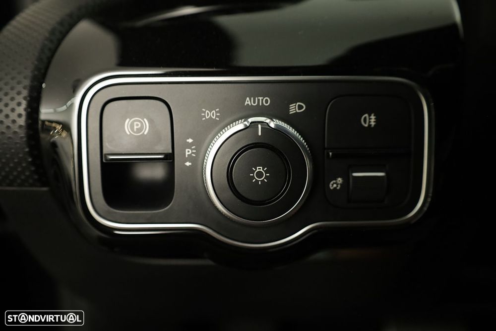 Mercedes-Benz A 180 d AMG Line Aut. - 19