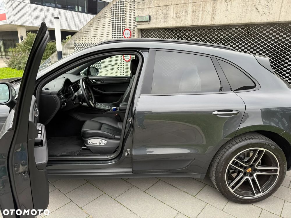 Porsche Macan Standard - 18