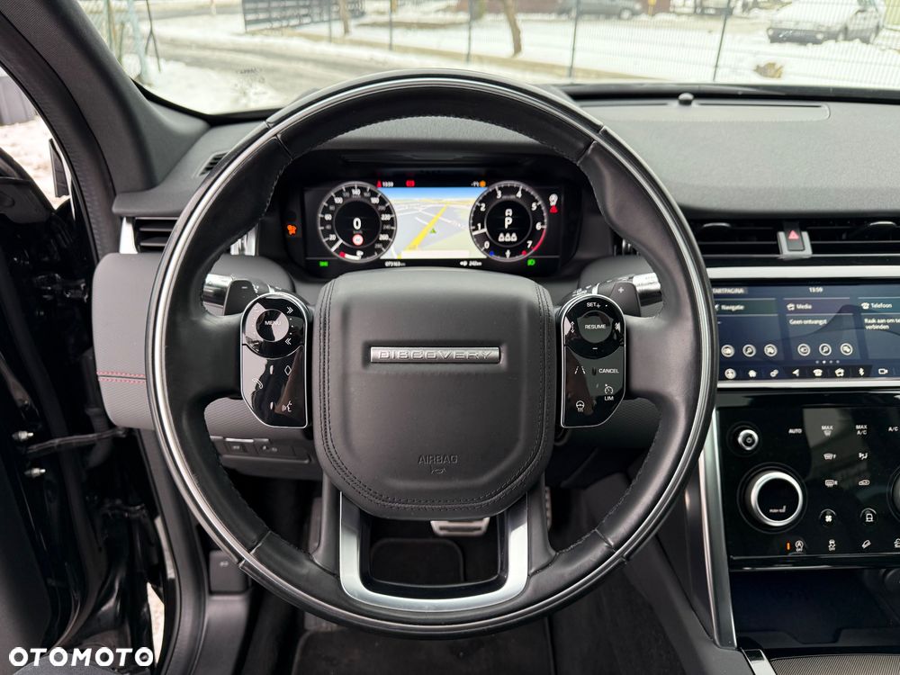 Land Rover Discovery Sport P200 R-Dynamic HSE - 31