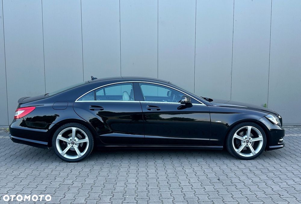 Mercedes-Benz CLS - 9