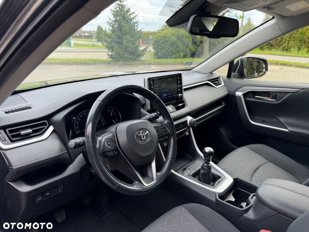 Toyota RAV4 2.0 Comfort 4x2 - 12