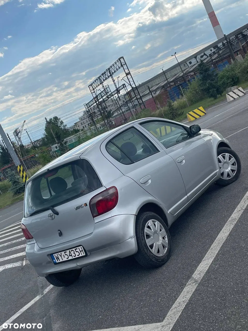 Toyota Yaris 1.3 Luna Hit - 2