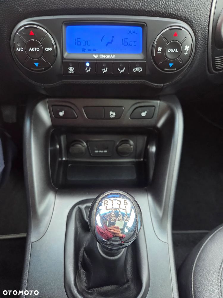 Hyundai ix35 1.7 CRDi Comfort 2WD - 24