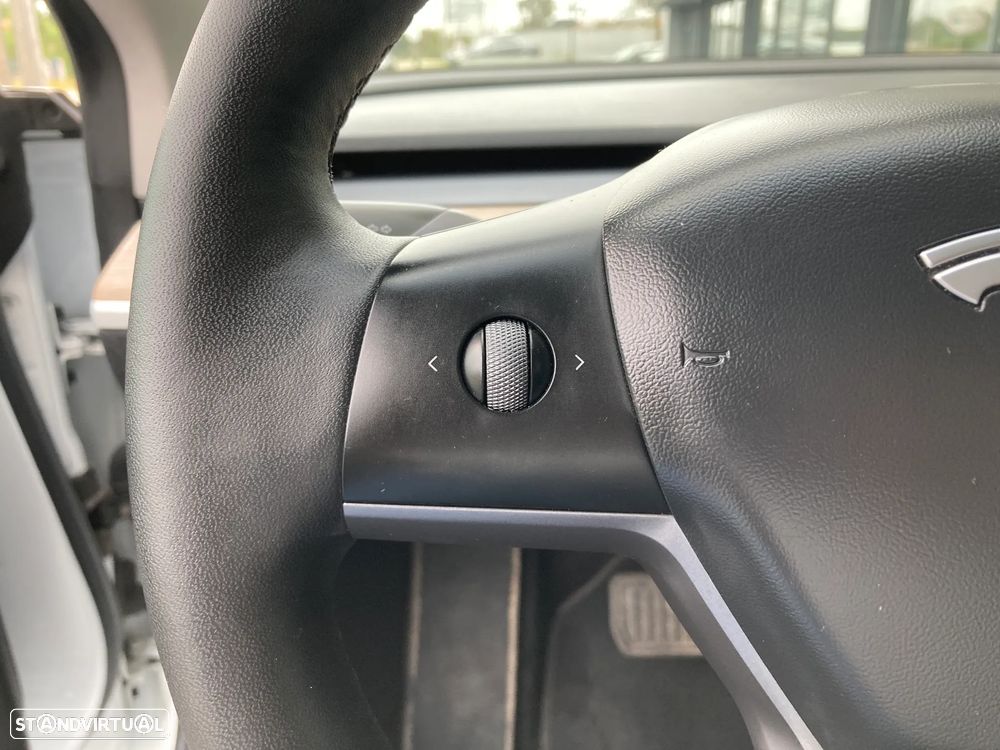 Tesla Model 3 RWD - 17