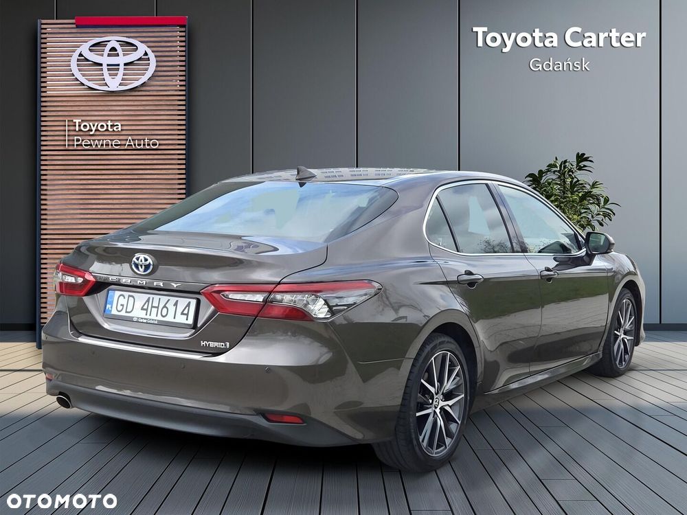 Toyota Camry 2.5 Hybrid Executive CVT - 6