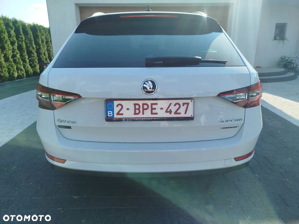 Skoda Superb 1.6 TDI GreenLine - 17