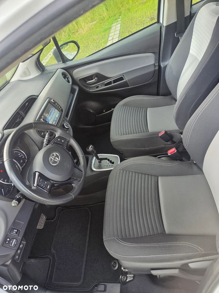 Toyota Yaris - 9